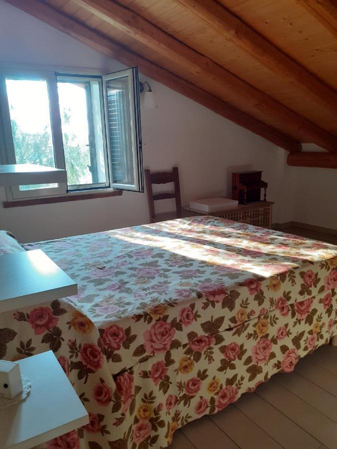 شقة La Terrazza Ragalna المظهر الخارجي الصورة
